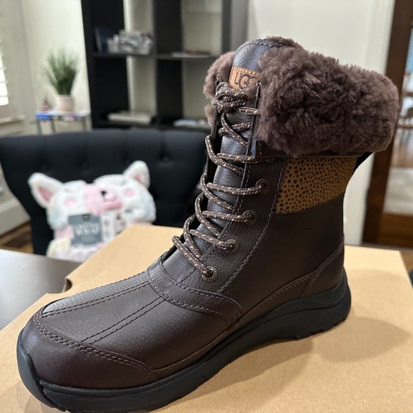 Ugg Australia Women's Zaylee Micro Cheetah Boots Size 8.5 in Brown - BRAND NEW - Picture 1 of 6